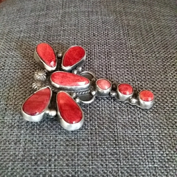 Native American Navajo Spiny Oyster Shell Pin - Picture 4 of 6